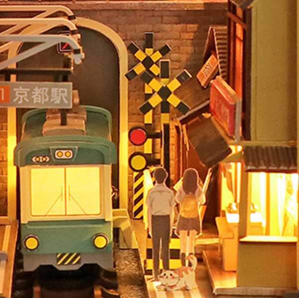 Cherry Blossom Book Nook Miniature Dollhouse_Description_6
