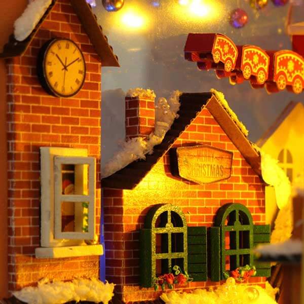 Christmas Gift Theme Book Nook Miniature Dollhouse_Description_5