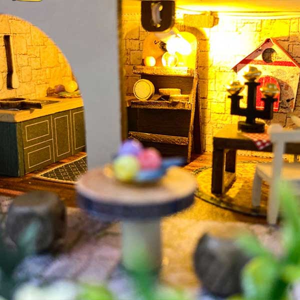 Forest Castle DIY Miniature Dollhouse_Description_7