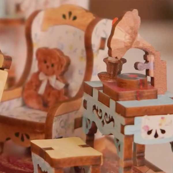 Garden Time DIY Miniature Dollhouse_Description_7
