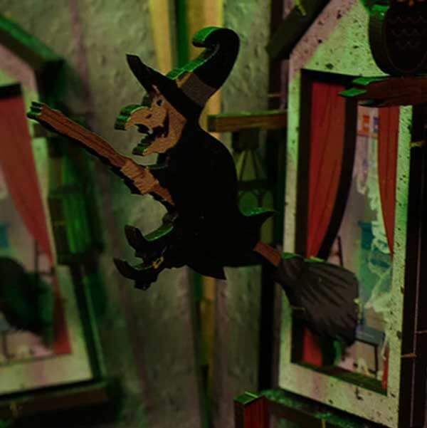 Halloween Spooky Alley Book Nook Miniature Dollhouse_Description_2
