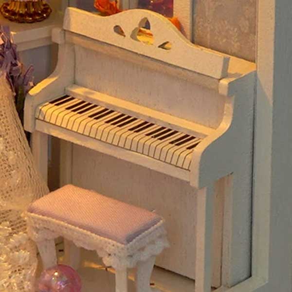 Kikis Romantic Wedding Book Nook Miniature Dollhouse_Description_4