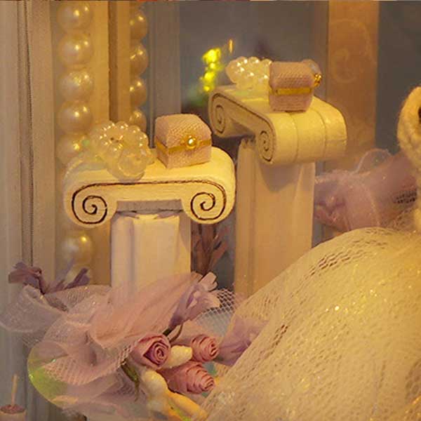 Kikis Romantic Wedding Book Nook Miniature Dollhouse_Description_7