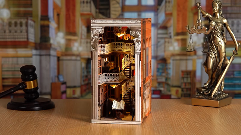 Law Library Book Nook Miniature Dollhouse_Description_1