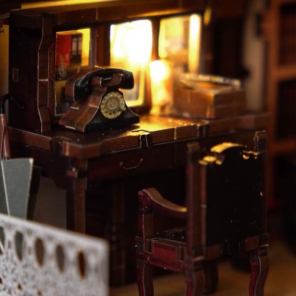 Law Library Book Nook Miniature Dollhouse_Description_5