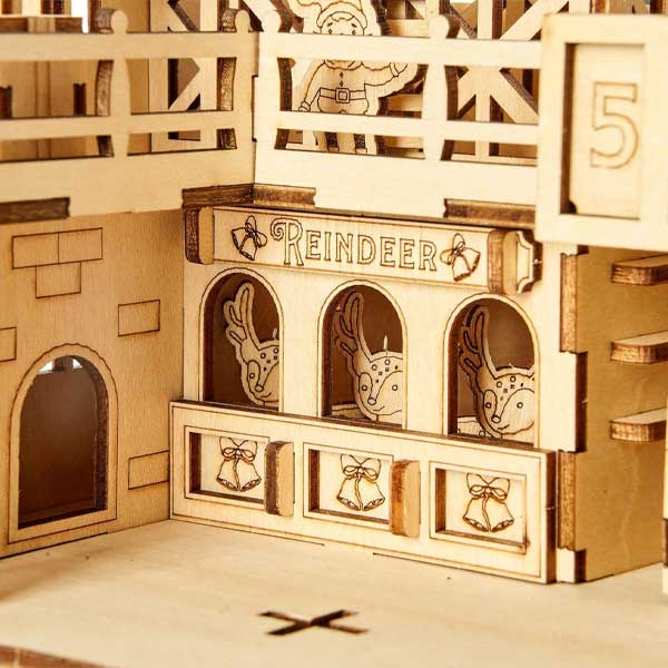 Santa Claus's Workshop 3D Wooden Puzzle_Description_3