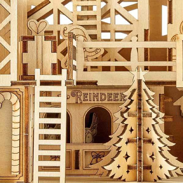 Santa Claus's Workshop 3D Wooden Puzzle_Description_4