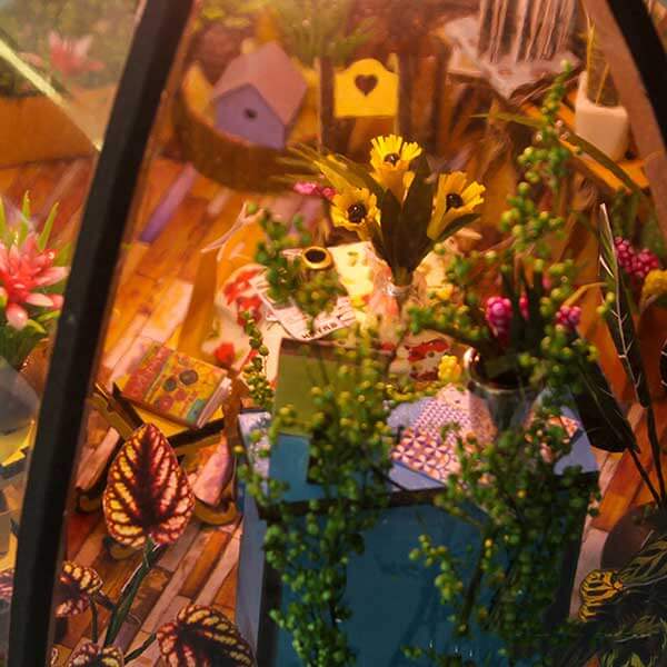 Starry Sky Flower House DIY Miniature Dollhouse_Description_3