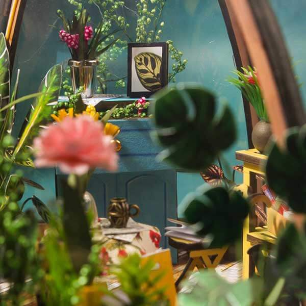 Starry Sky Flower House DIY Miniature Dollhouse_Description_4