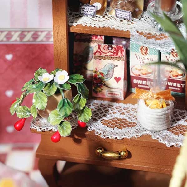 Sweet Berries Time DIY Miniature Dollhouse_Description_6