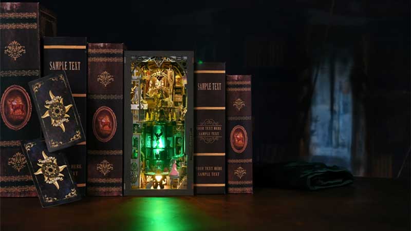 Tarot Divination Society Book Nook Miniature Dollhouse_Description_1
