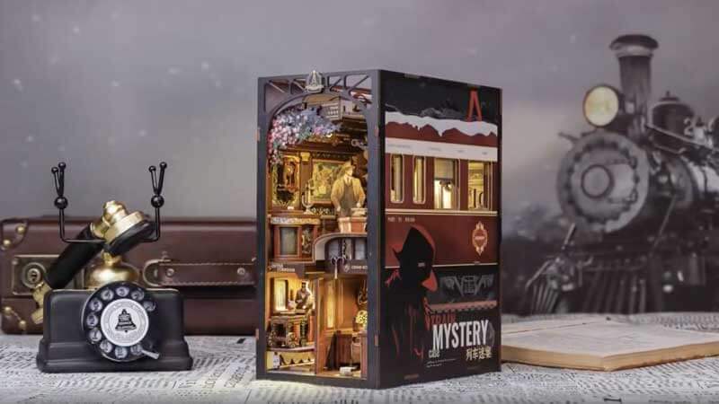 Train Mystery Book Nook Miniature Dollhouse_Description_2