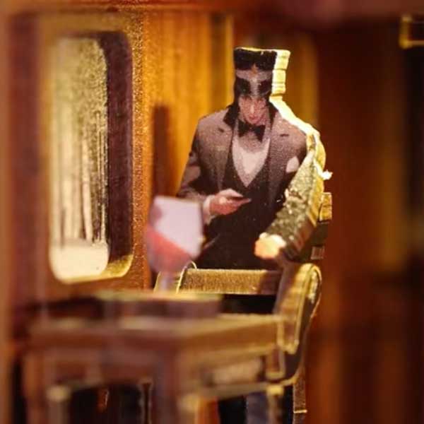 Train Mystery Book Nook Miniature Dollhouse_Description_7
