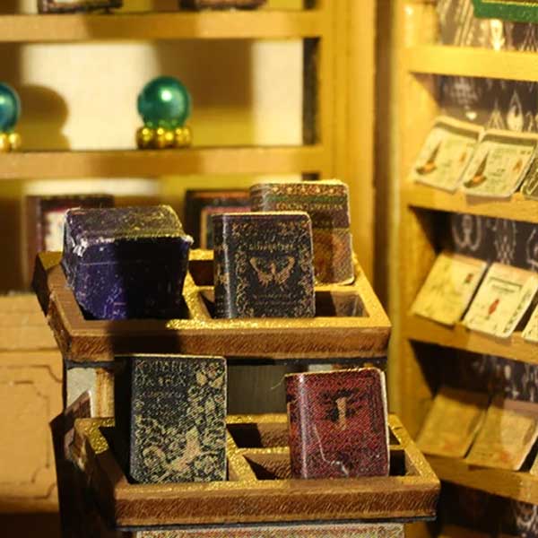 Twilight Bookstore DIY Miniature Dollhouse_Description_4