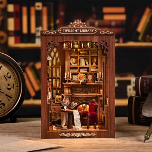 Twilight Library Book Nook Miniature Dollhouse_2