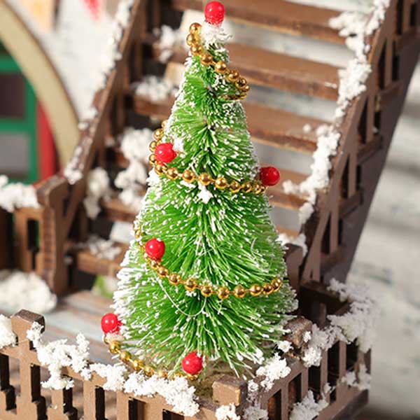 Snowy Christmas Lodge DIY Miniature Dollhouse_Description_4
